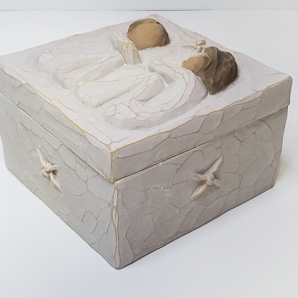 Willow Tree Friends Keepsake Box Excellent Like New Condition with Box #26602 - Picture 8 of 9